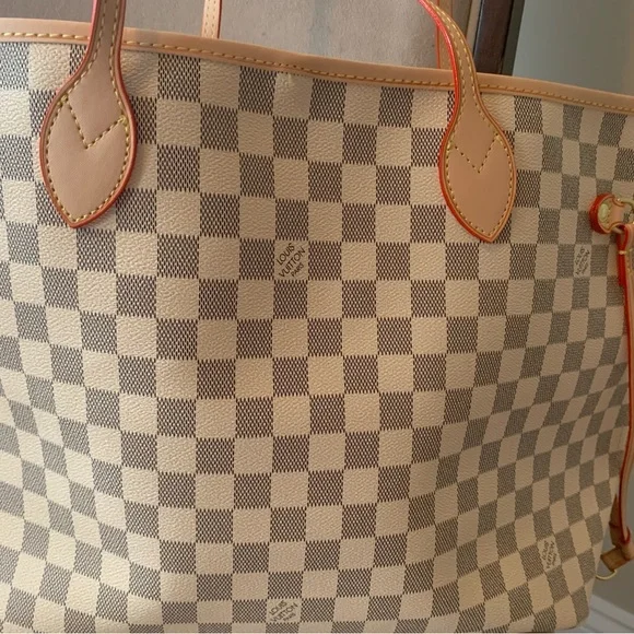 Chic fashion white checkered tote - Picture 2 of 7